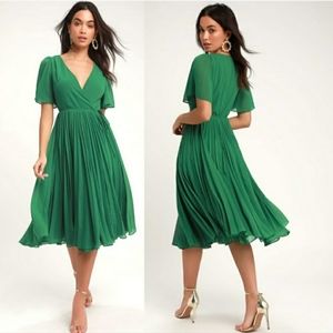 NWT Lulus Pleats to Meet You green midi wrap dress